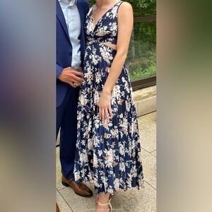 Abercrombie & Fitch Blue and White Sleeveless V-Neck Sundress